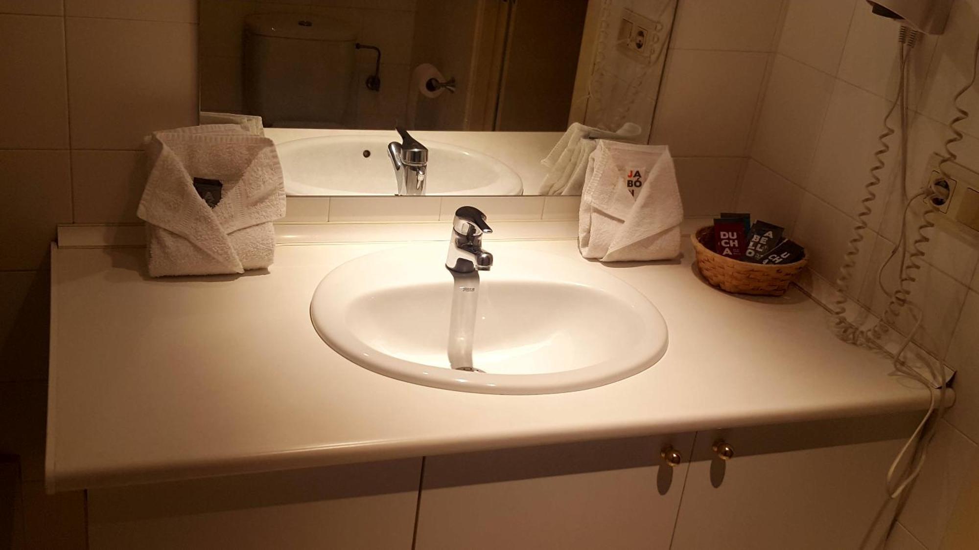 לה קורטינאדה Hotel Sucara מראה חיצוני תמונה