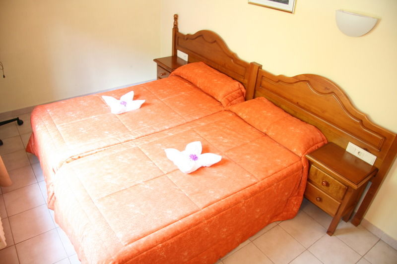 לה קורטינאדה Hotel Sucara מראה חיצוני תמונה